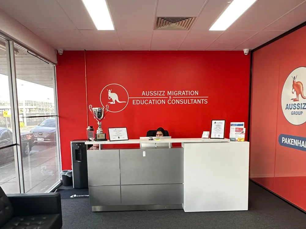 Aussizz Group Pakenham reception desk